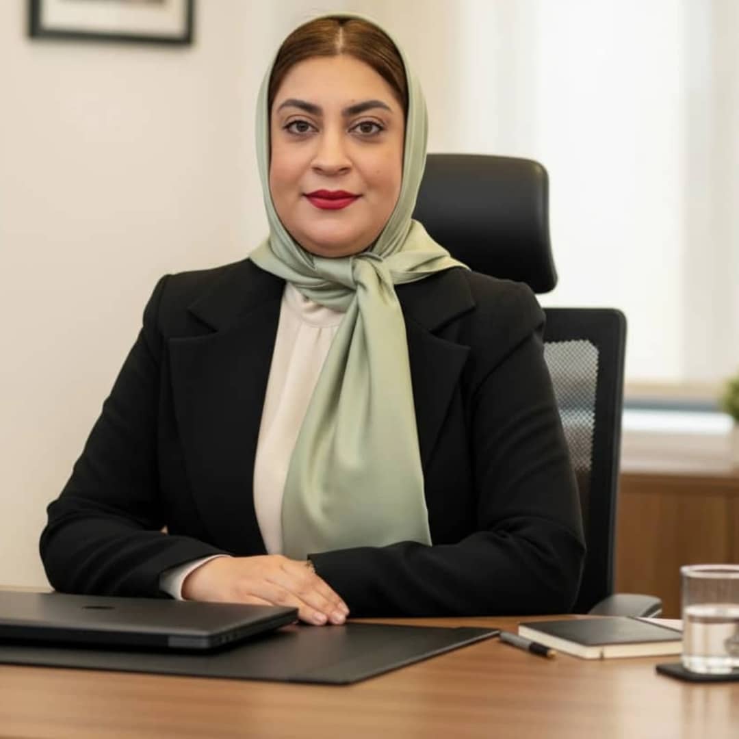 وکیل پایه یک دادگستری فاطمه برزکار